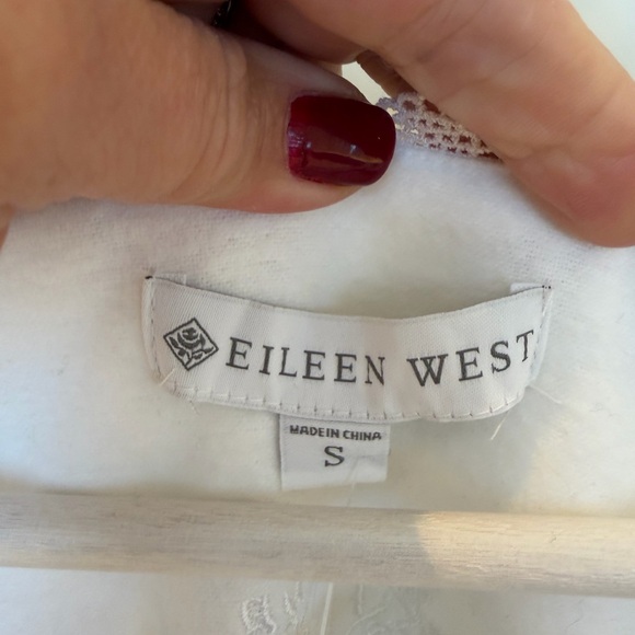 Eileen West Cotton Flannel Nightgown with Lace Trim - Picture 6 of 9